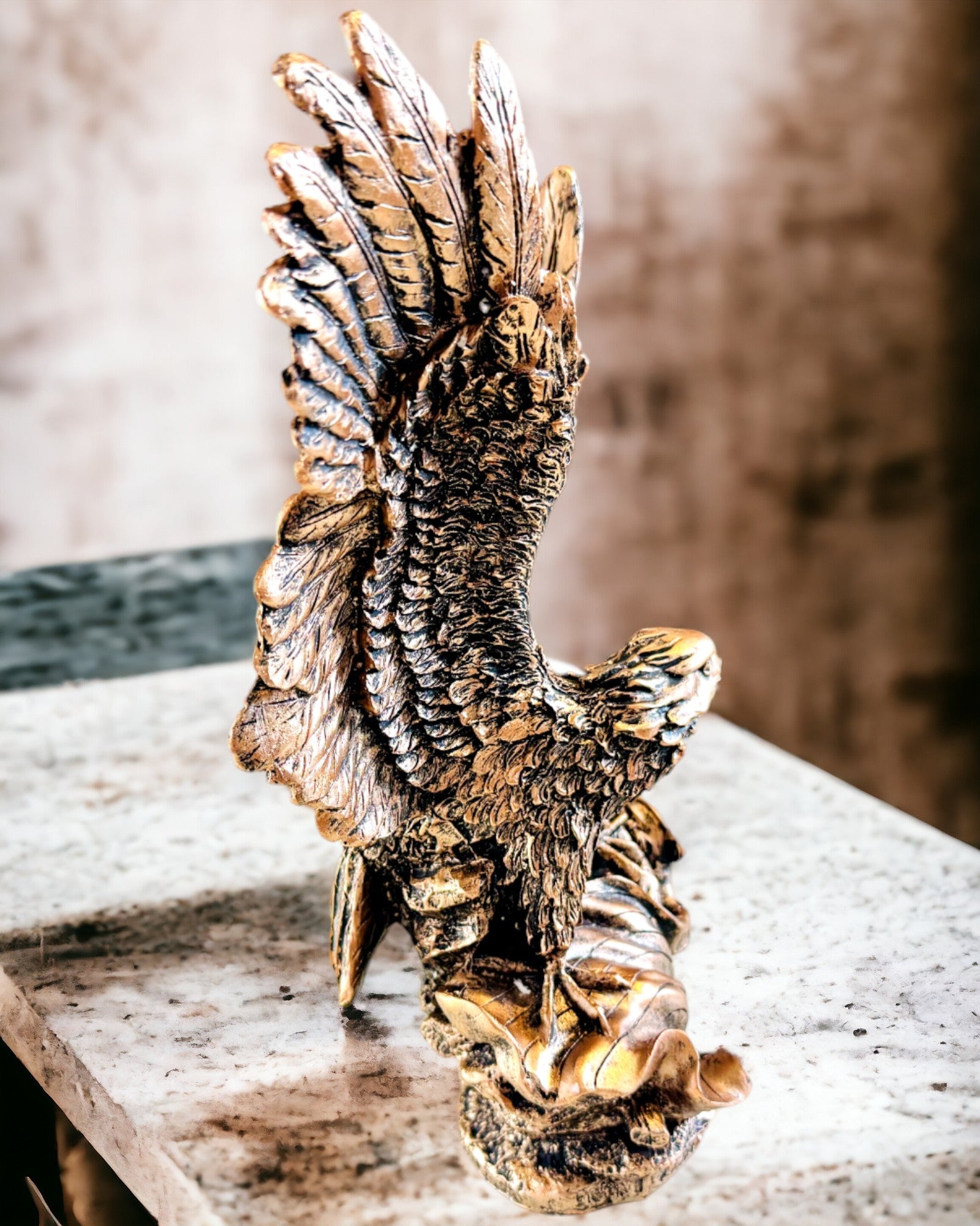 "Władca Wiatrów" - Sculpture Rétro d'Aigle au Style Vintage avec Option de Gravure