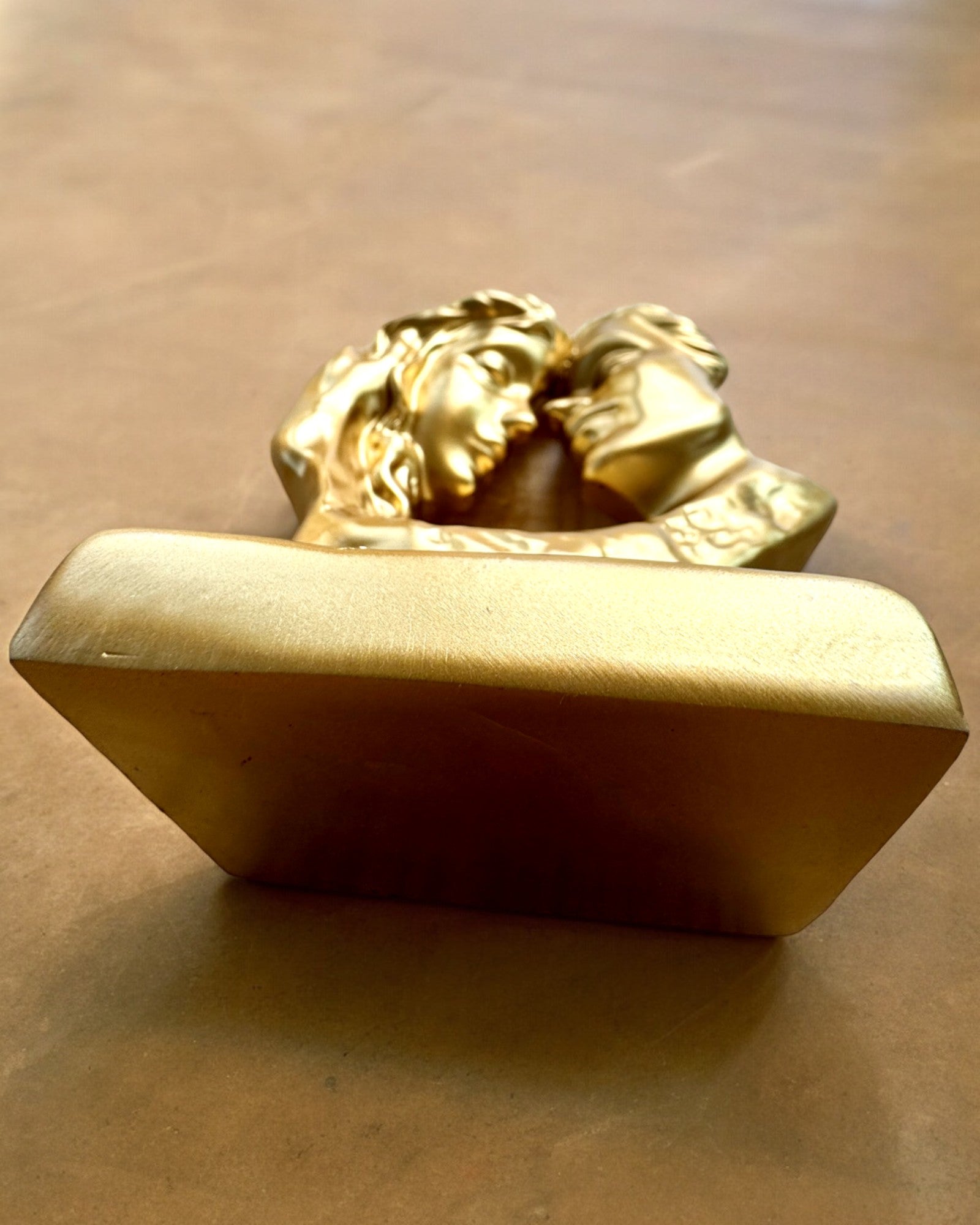 Figurine "Złote Złączenie" - 13,5 cm de hauteur, Décorative avec Option de Gravure