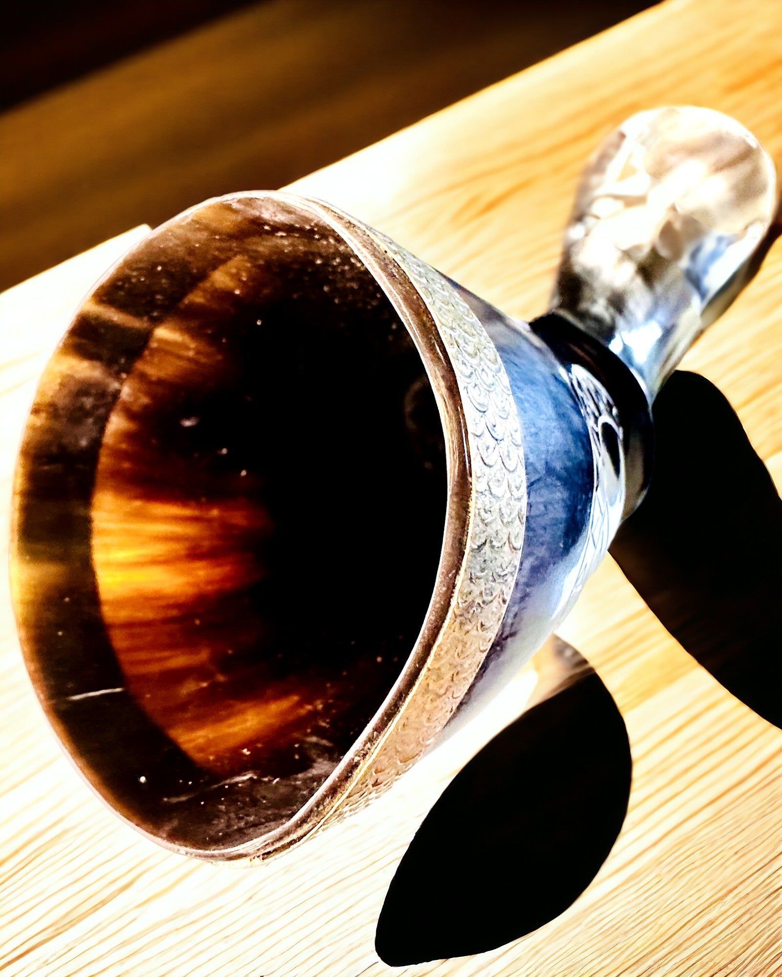 Gobelet en Corne "Viking Valor" - Gravé à la Main, Qualité Premium - 4 variantes au choix
