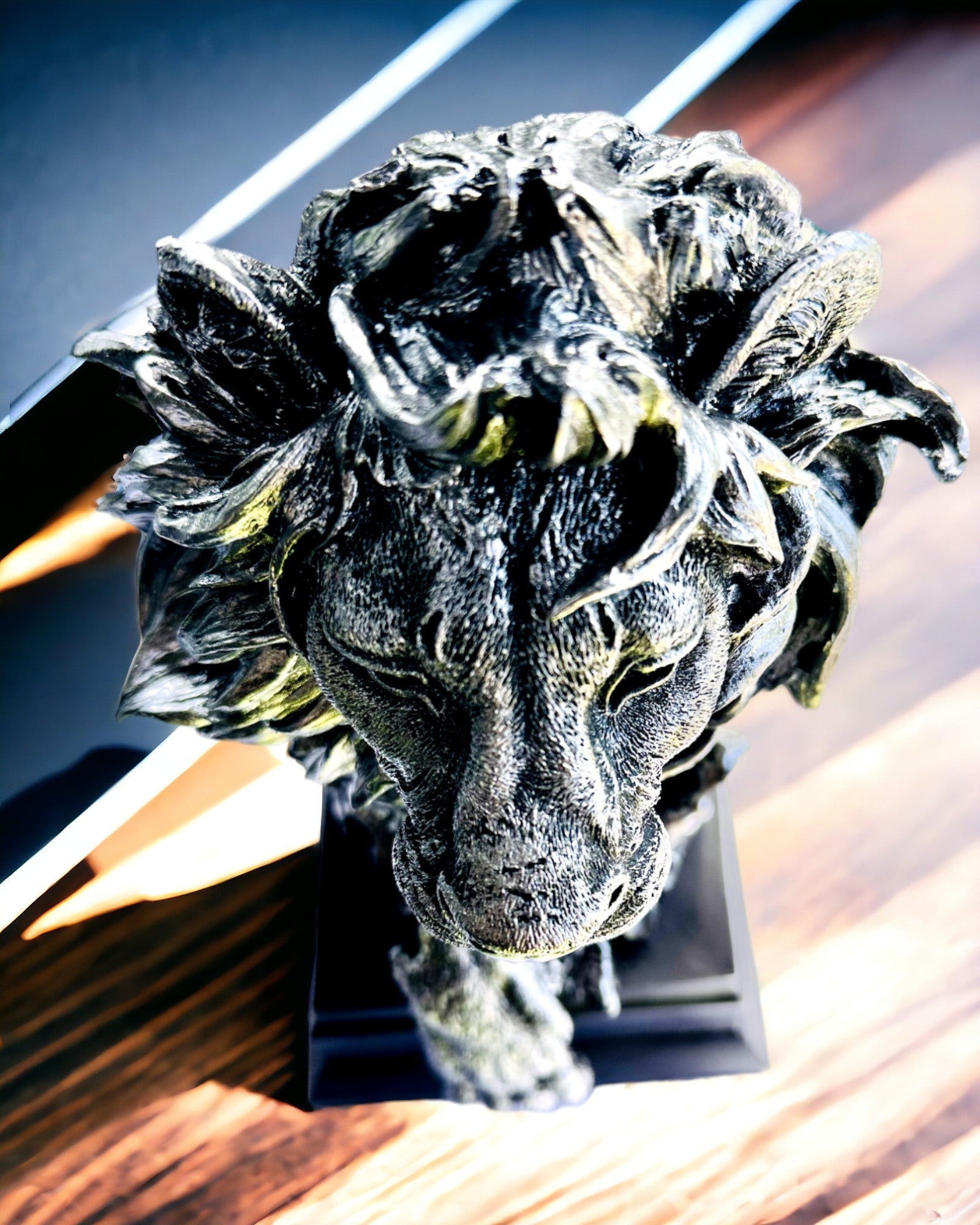 Roi de la Jungle Lion - Statuette Majestueuse de Lion - couleur argent, possibilité de personnalisation pour cadeau