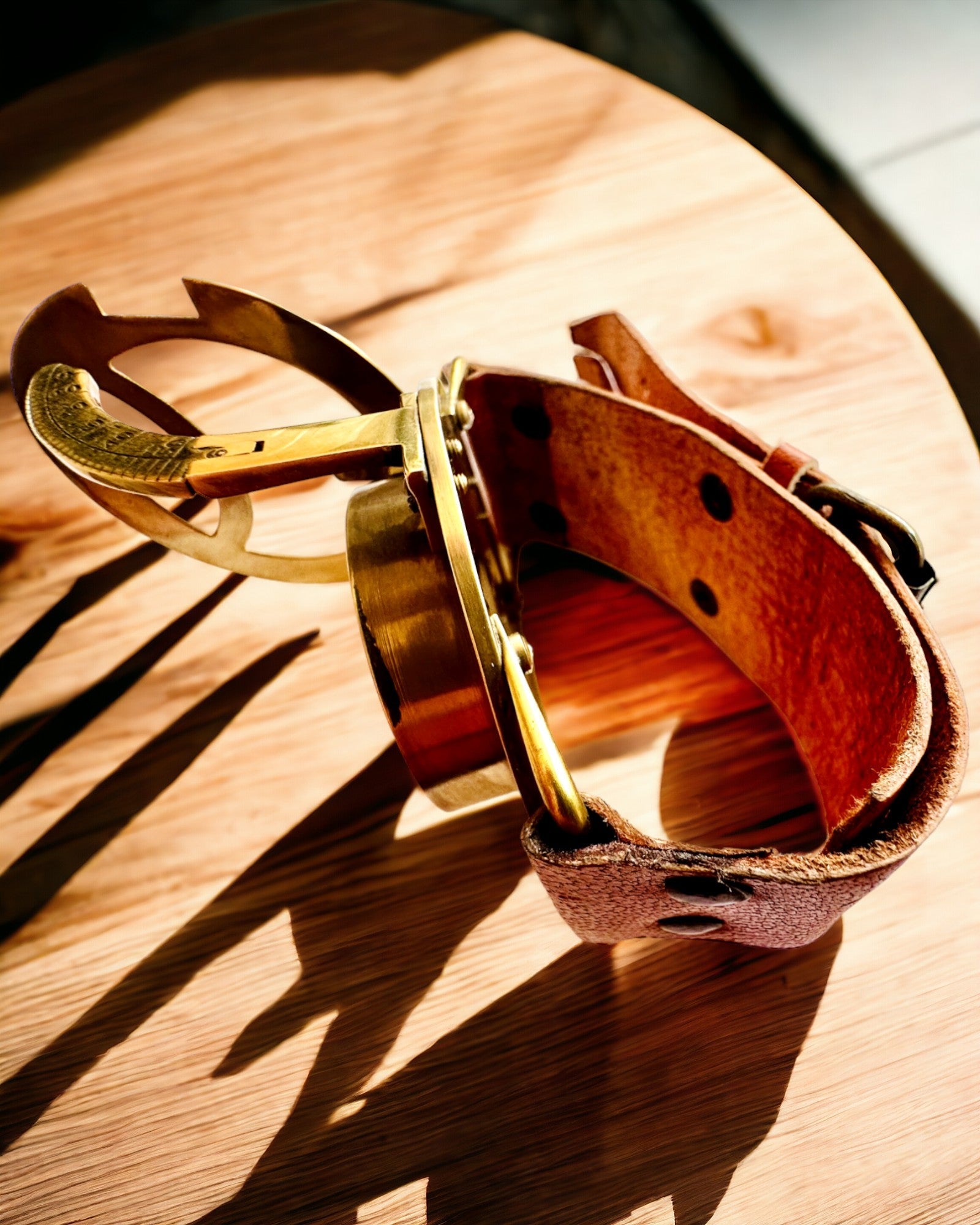 Montre Solaire "Compas Antique", montre-bracelet avec compas, possibilité de personnalisation par gravure