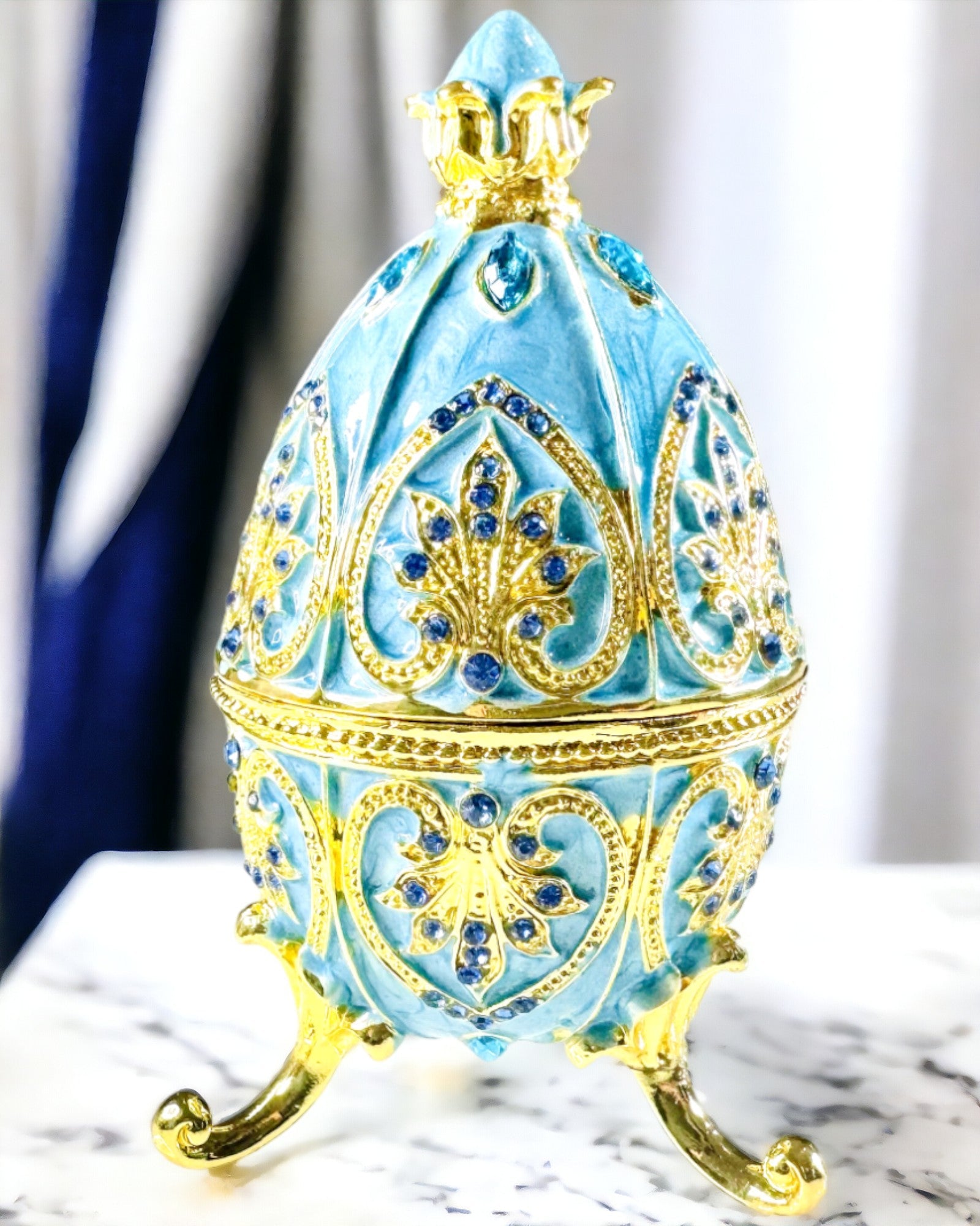 Œuf Fabergé Céleste – Organisateur de Bijoux Émaillé - couleur bleu ciel. Personnalisation par gravure
