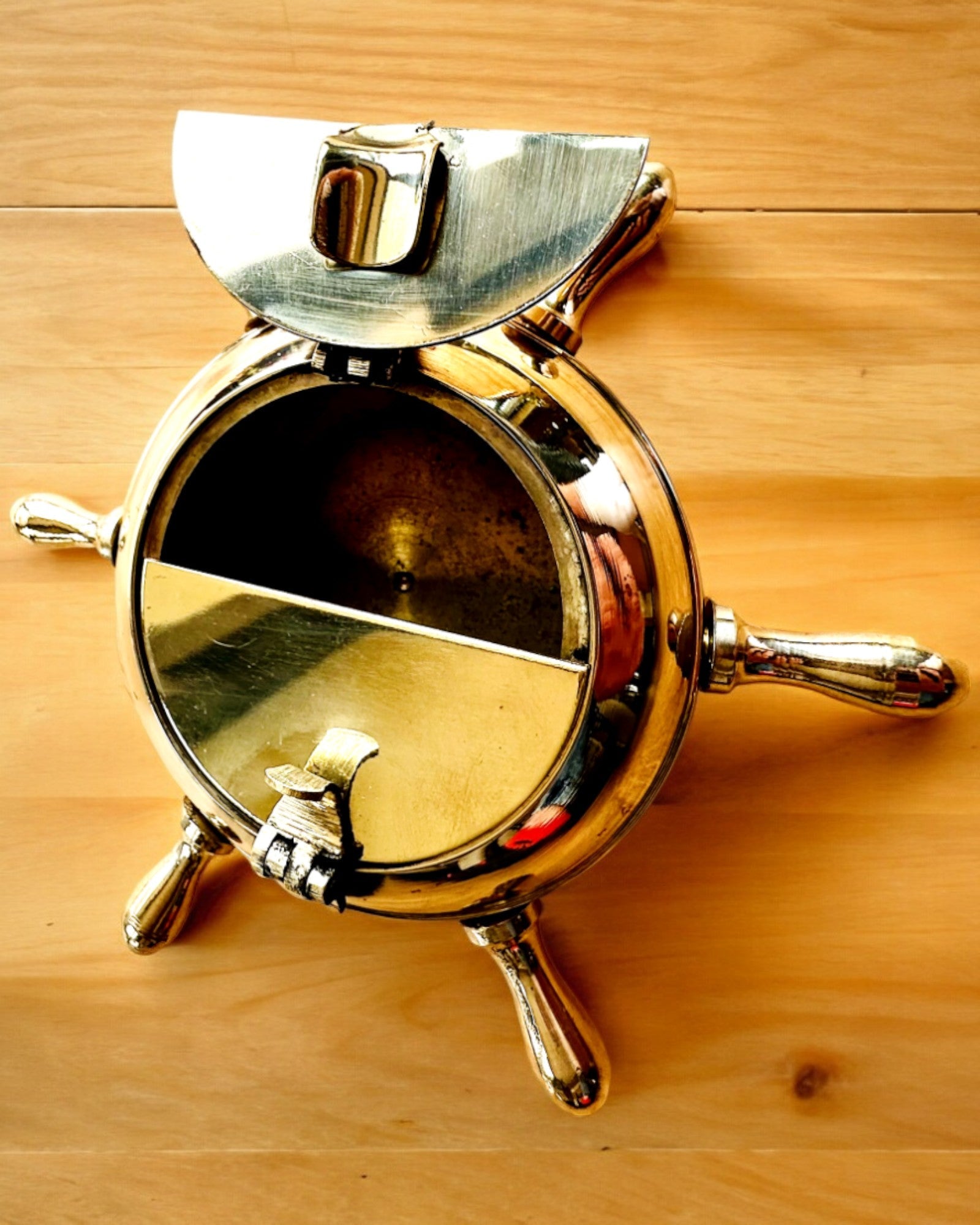 Cendrier en Laiton de Capitaine - option de personnalisation pour cadeau avec gravure, fait à la main