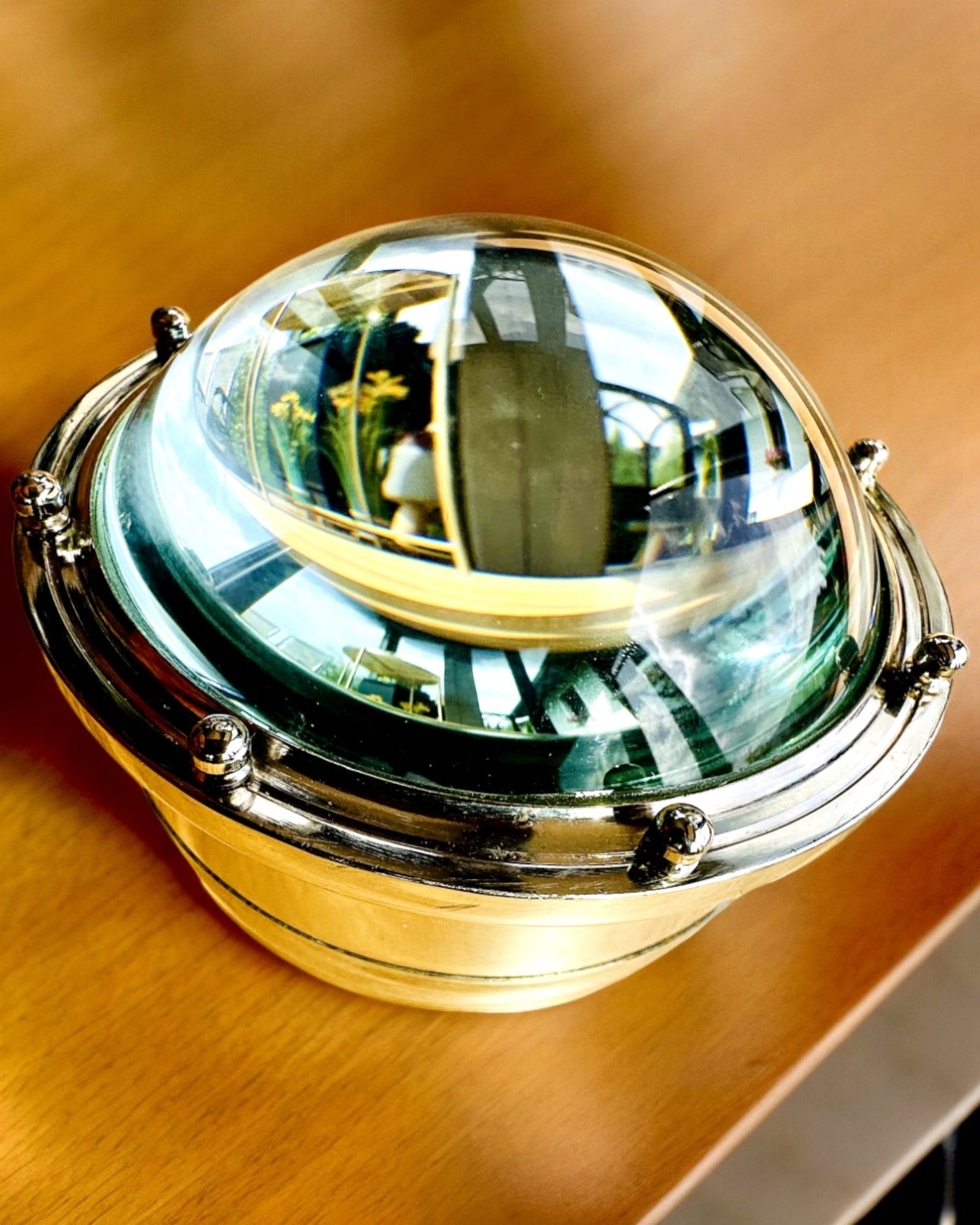 Bailey Compass Clock - Élégante Horloge avec motif de Boussole avec Possibilité de Gravure