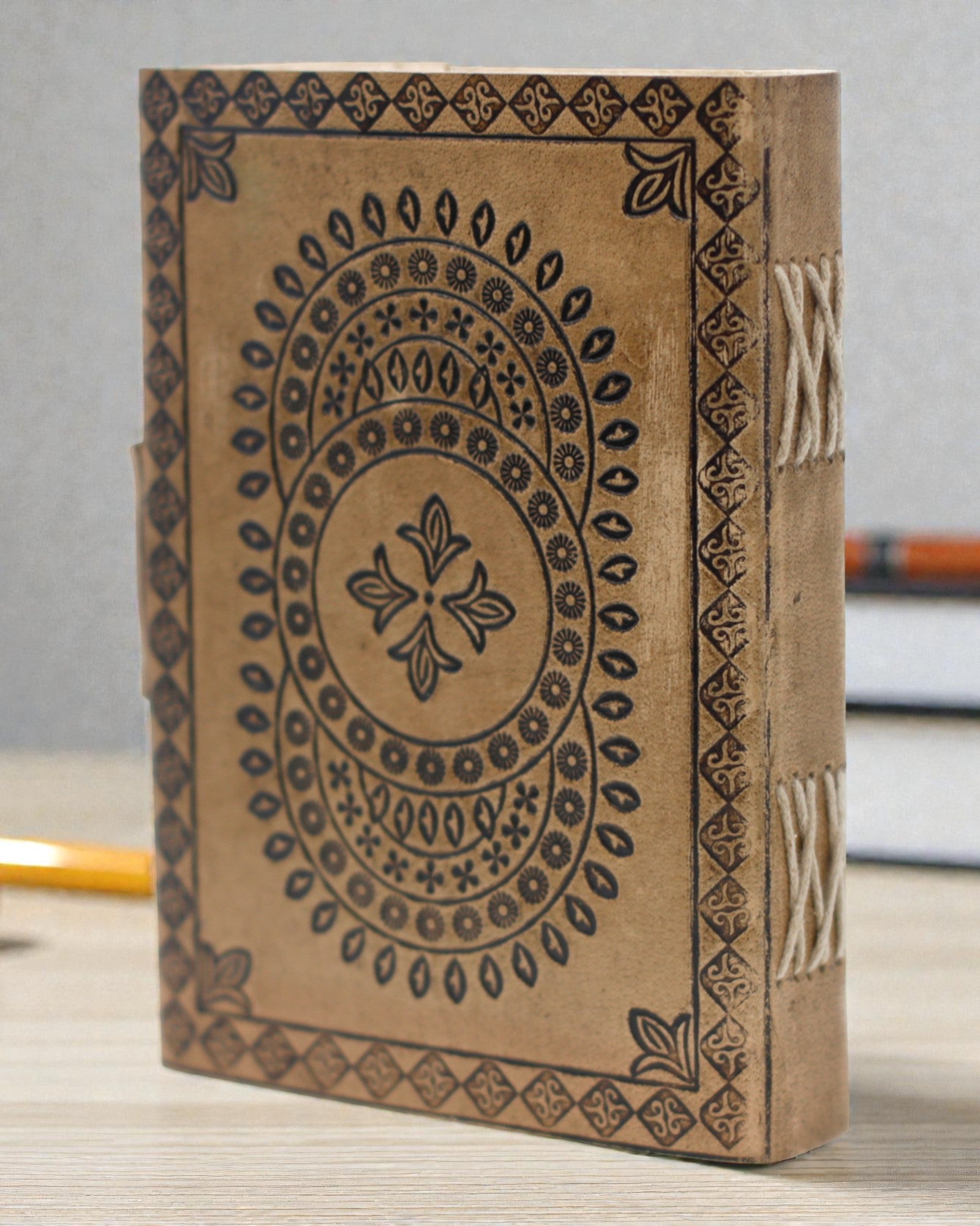 Carnet en cuir Mandala bleu (18x13 cm)