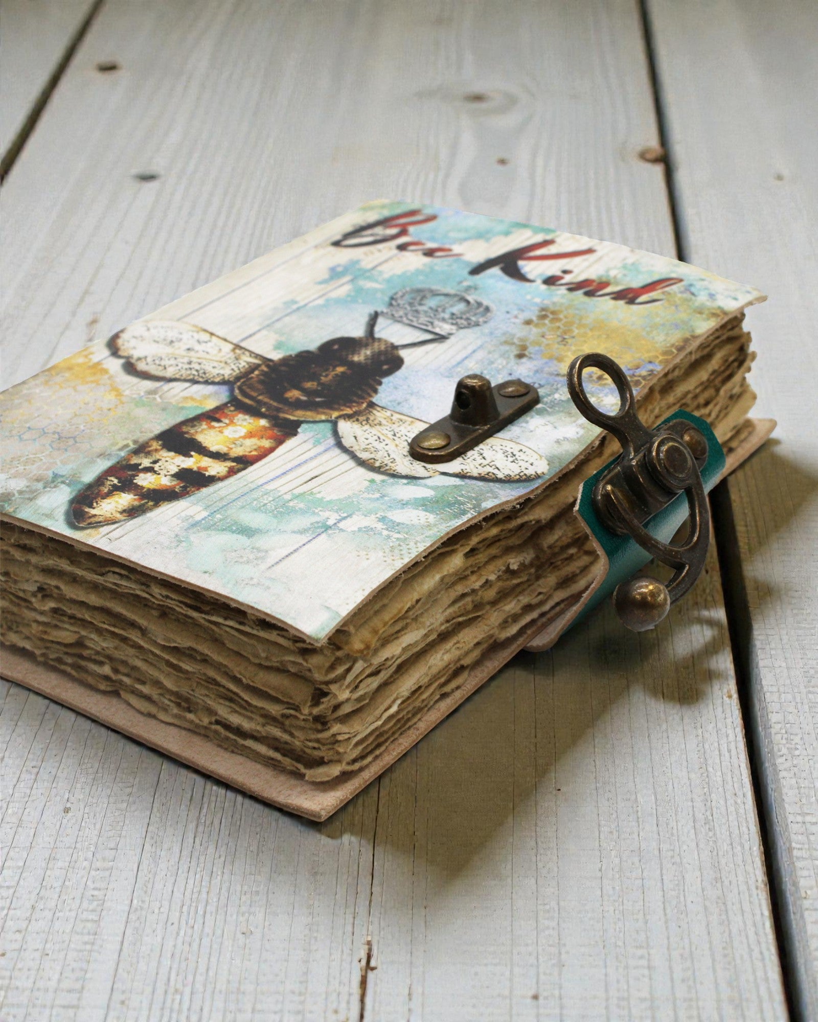 Carnet en cuir « Soyez bienveillant » à bords à la cuve (17,8x12,7 cm)