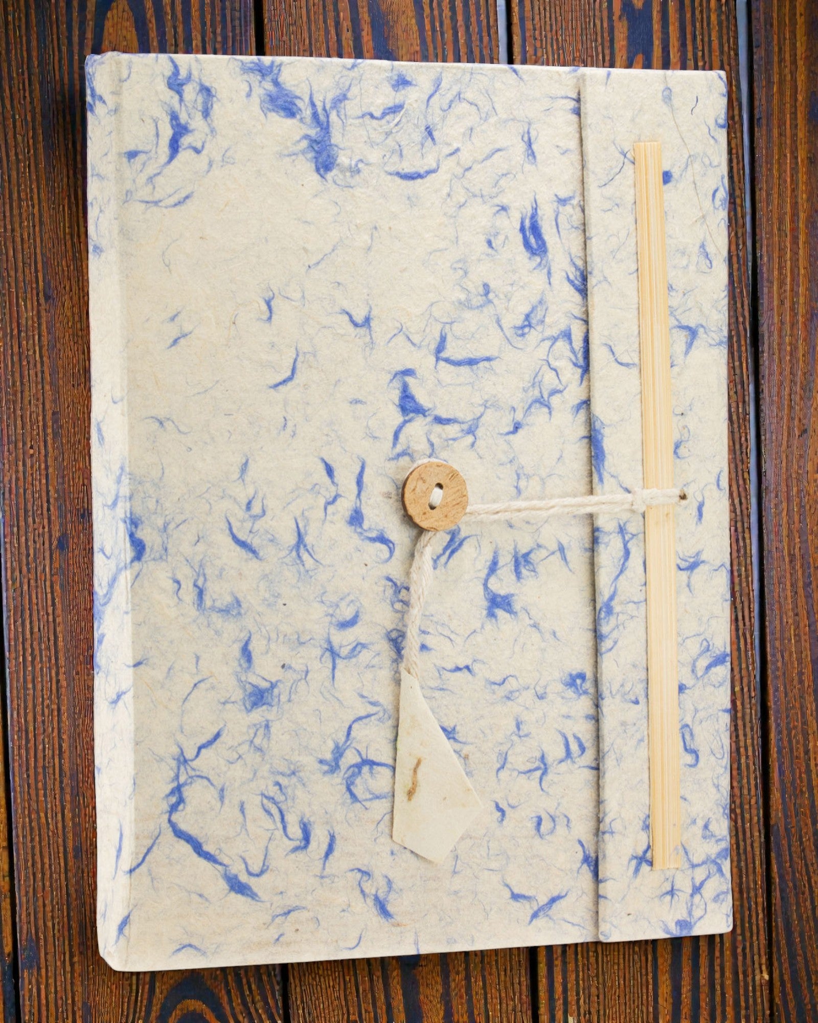 Nuage de coton bleu – grand carnet Lokta à la toile de coton bleue 21 × 15 cm, 45 feuilles