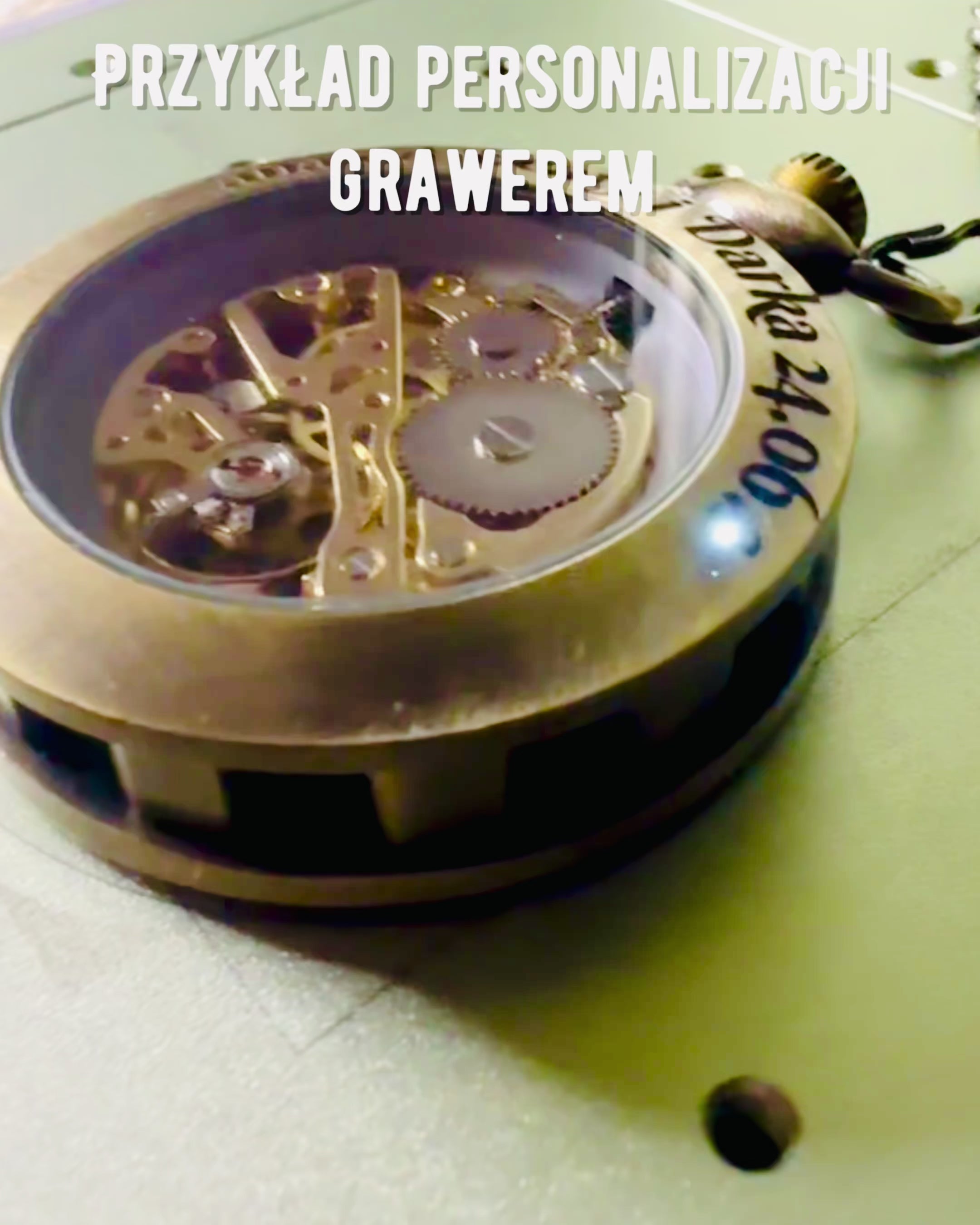 Montre de Poche Rétro – Mécanique, Couleur or brossé avec noir, Luxueuse, Étanche, Semi-automatique, personnalisation avec gravure