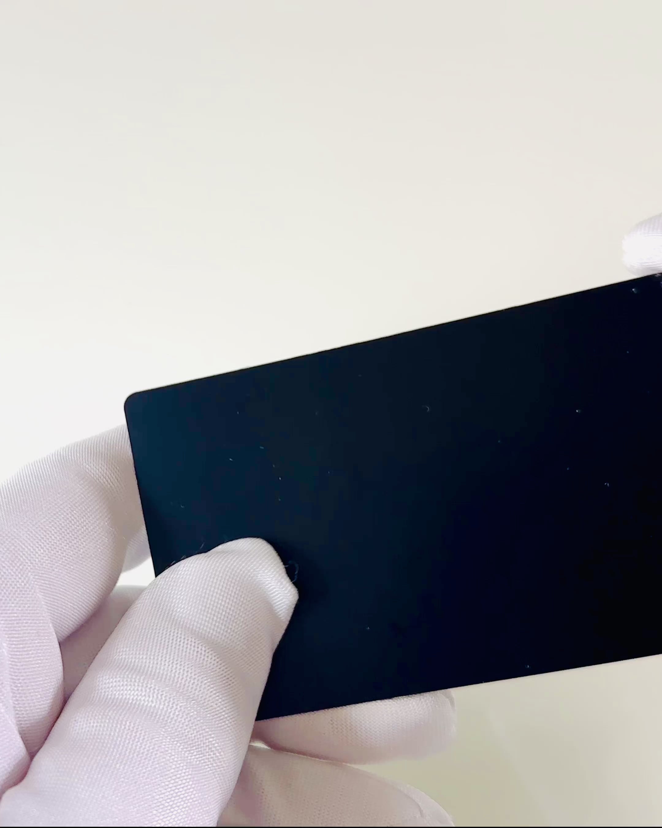 Exklusive Schwarze Metall-Visitenkarte mit Personalisierungsmöglichkeit – Ideal als Geschenk