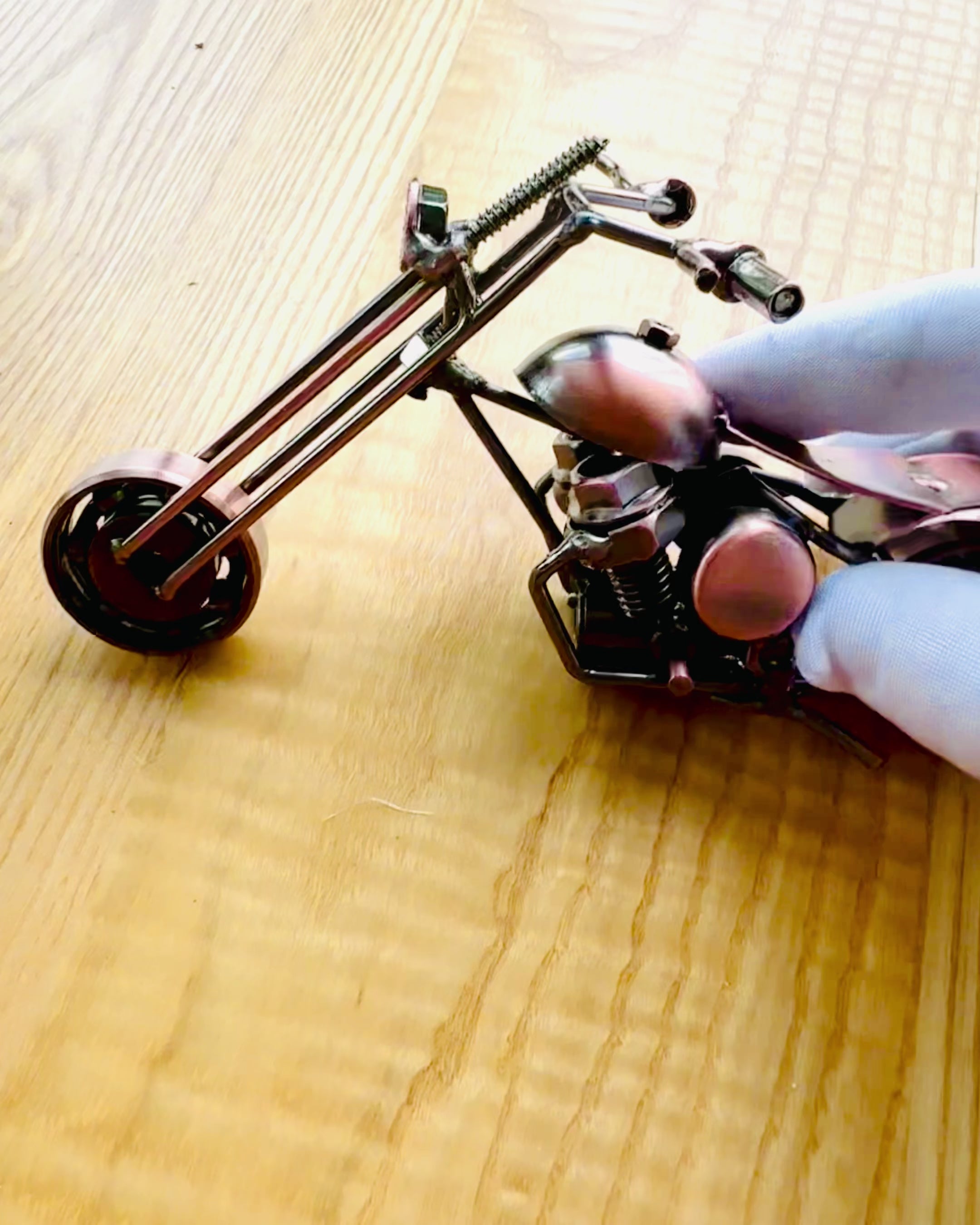 Handgemaakt Motorfietsmodel van ijzer, Chopper, personalisatie, gravure als cadeau