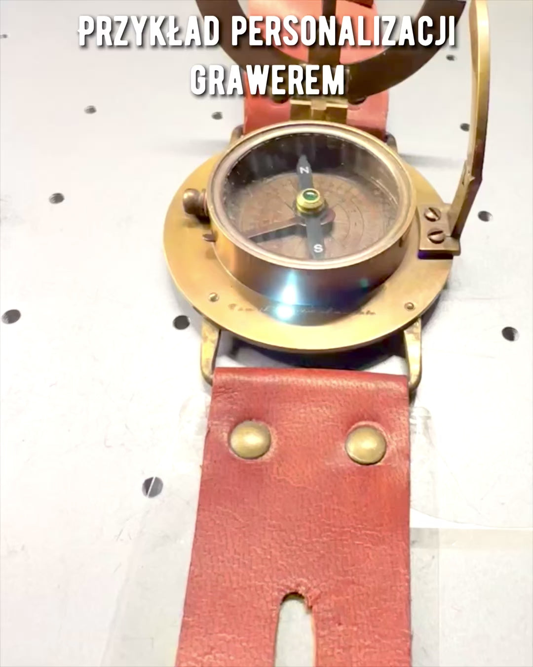 Montre Solaire "Compas Antique", montre-bracelet avec compas, possibilité de personnalisation par gravure