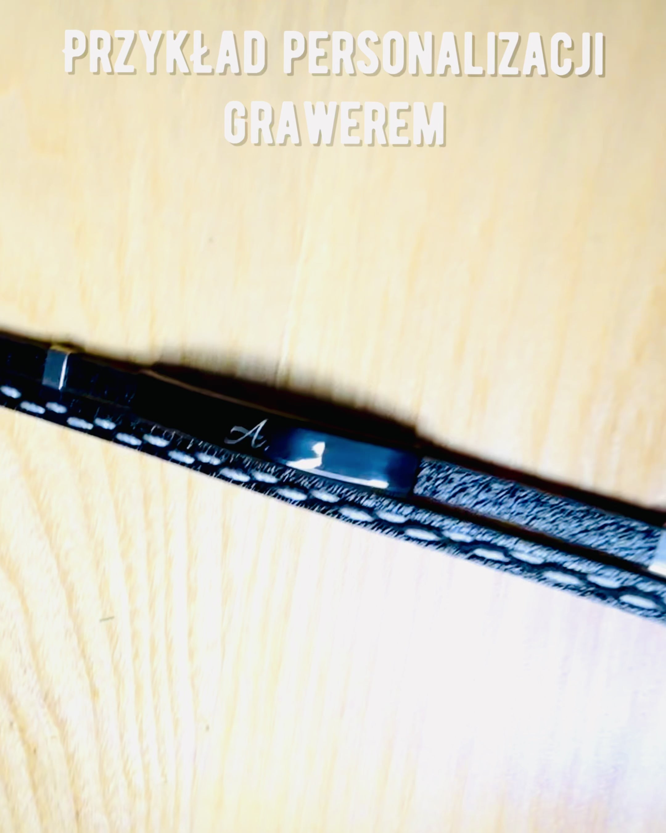 Sportarmband van PU-leer en roestvrij staal met graveermogelijkheid – 3 kleuren