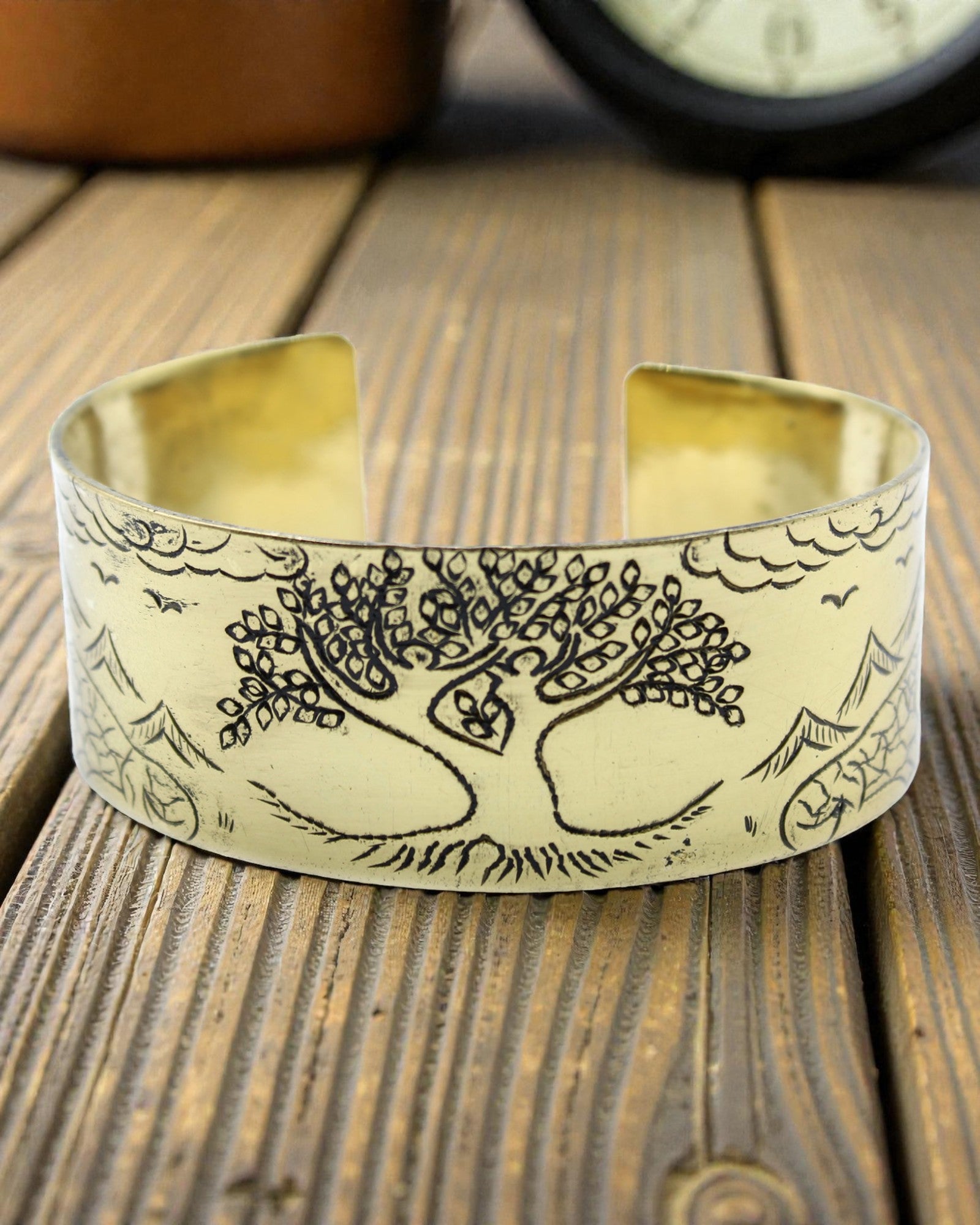 Bracelet tibétain en laiton Arbre de Vie – Harmonie himalayenne