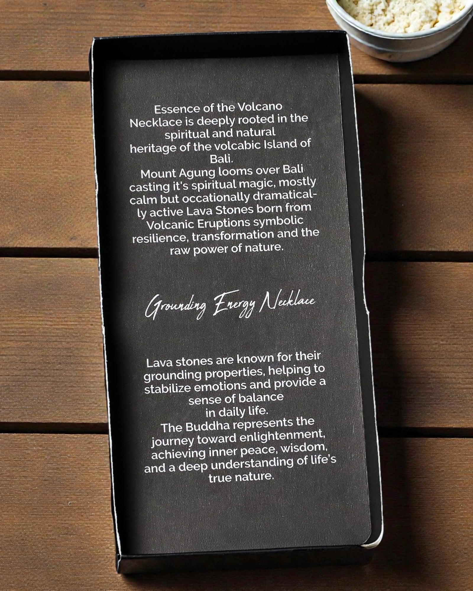 Collier Essence du Volcan – Énergie d’ancrage