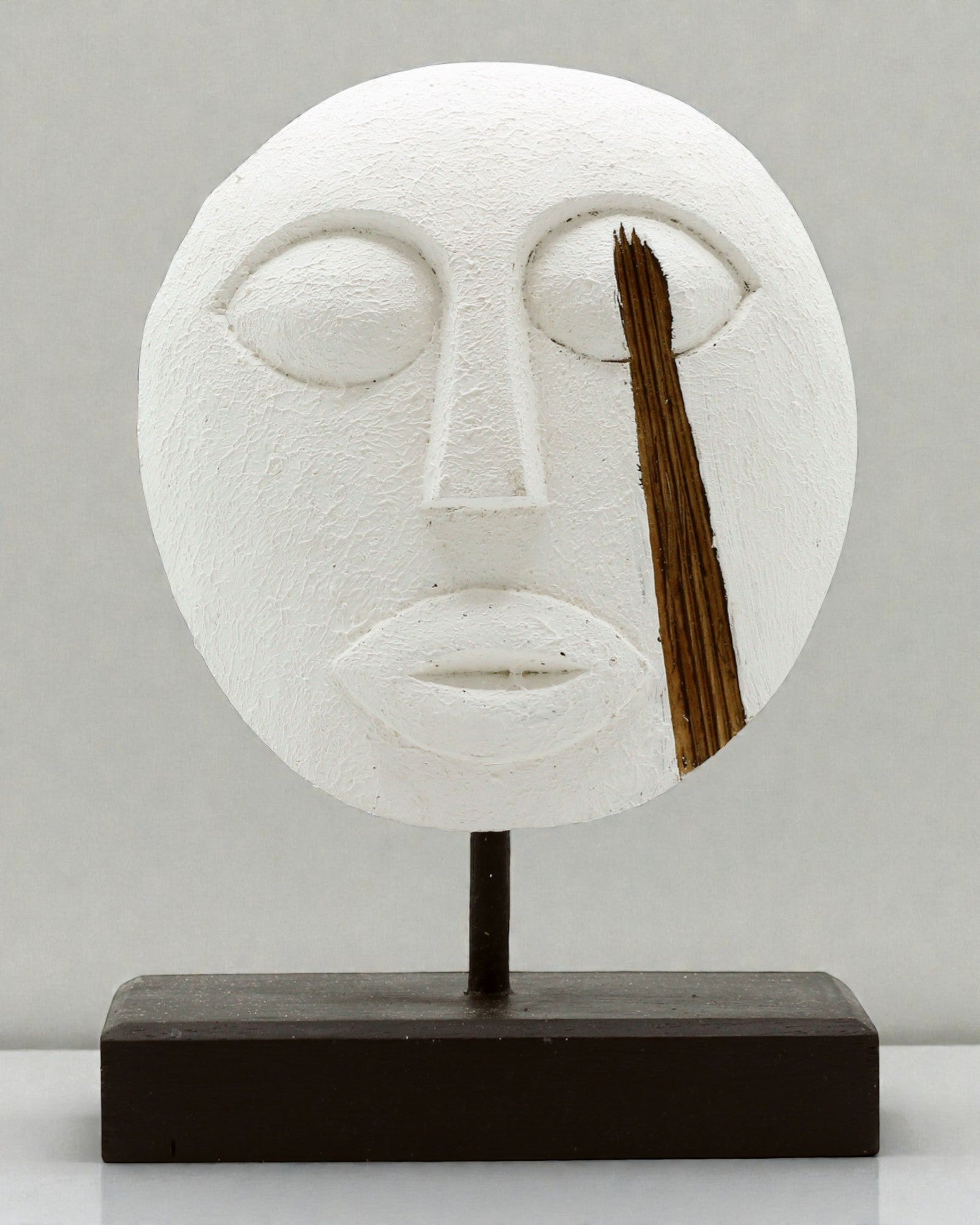 Timorese Mask Ancestors' Guardian 27x20 cm – White