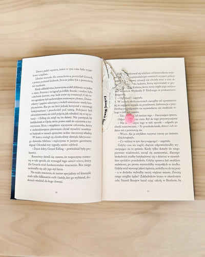 Marque-page créatif de style rétro avec motif de plume et papillon – Cadeau élégant pour maman, enseignant, promotionnel, couleur argent/rose