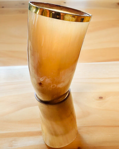 Gobelet en Corne "Viking Valor" - Gravé à la Main, Qualité Premium - 4 variantes au choix