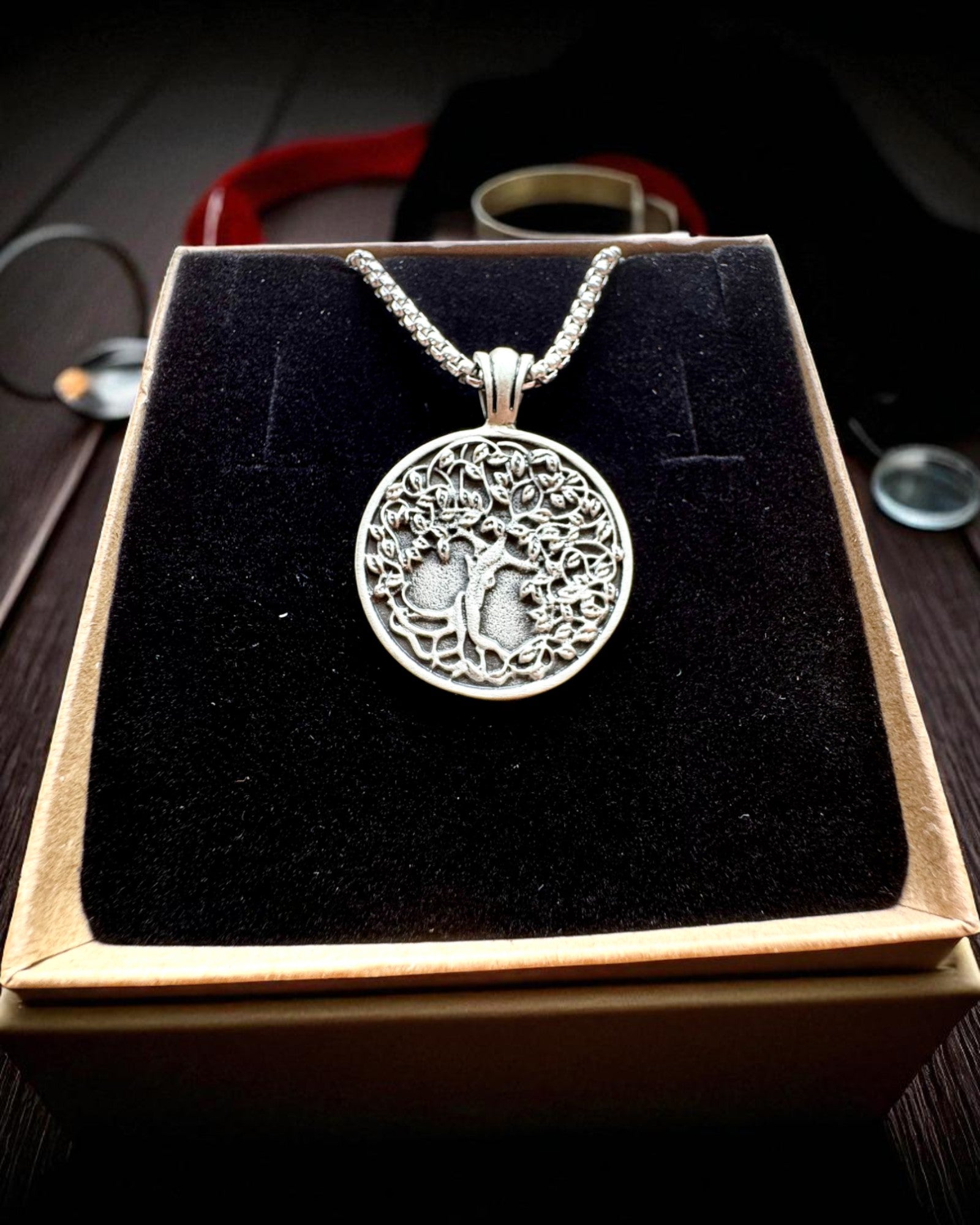 Amulett Baum des Lebens mit Gravurmöglichkeit - Halskette "Vitalität der Natur", Personalisierung