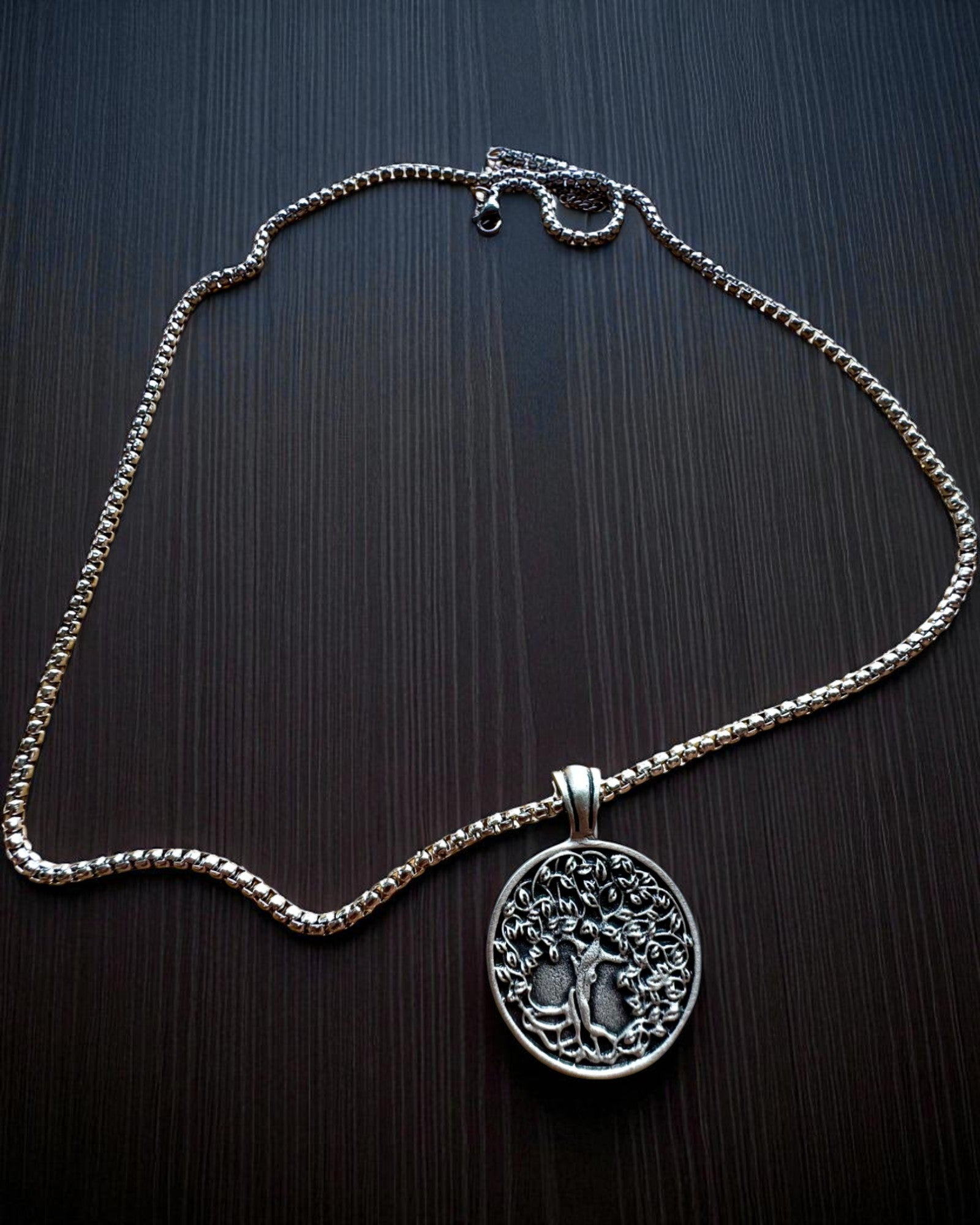 Amulett Baum des Lebens mit Gravurmöglichkeit - Halskette "Vitalität der Natur", Personalisierung