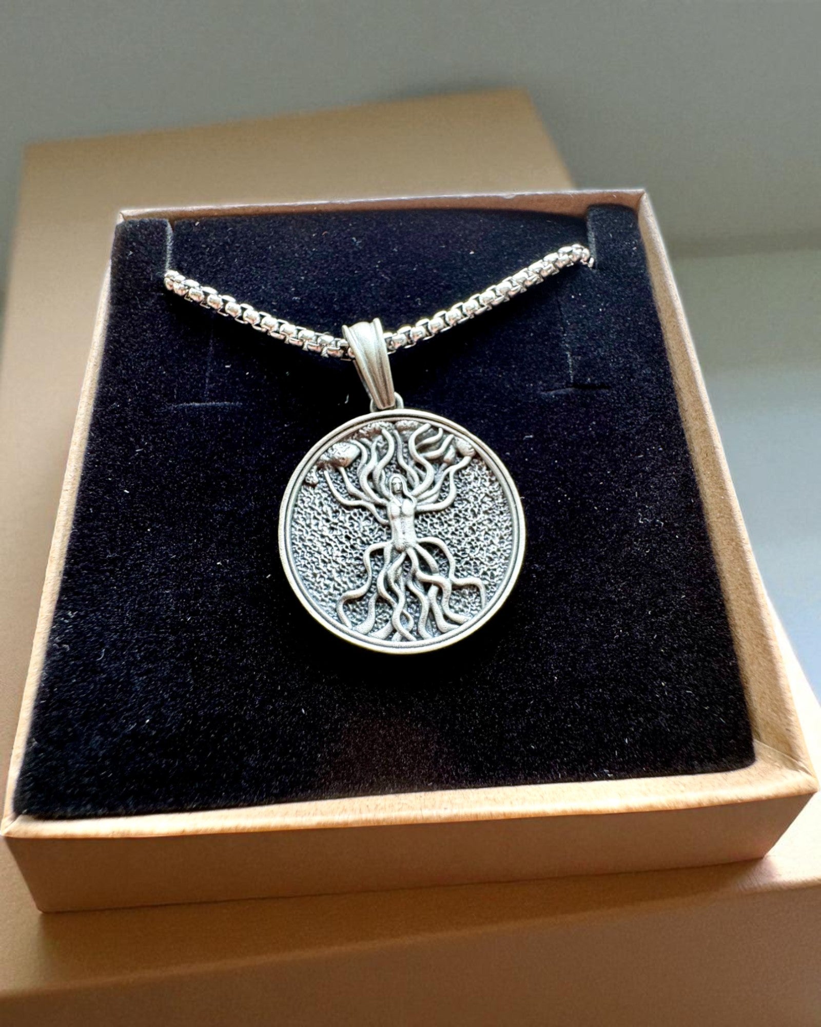 Amulett Baum des Lebens mit Gravurmöglichkeit - Halskette "Vitalität der Natur", Personalisierung