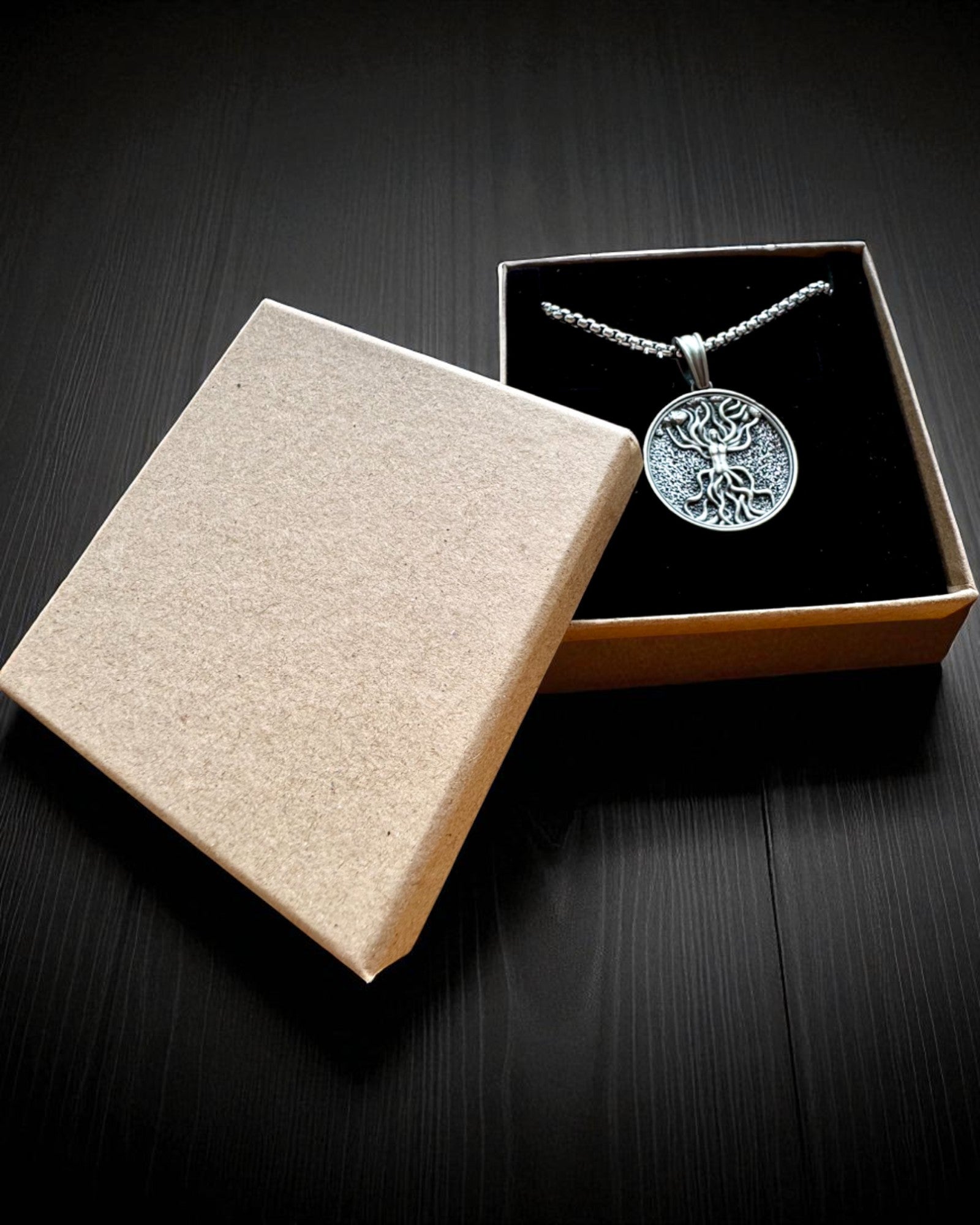 Amulett Baum des Lebens mit Gravurmöglichkeit - Halskette "Vitalität der Natur", Personalisierung