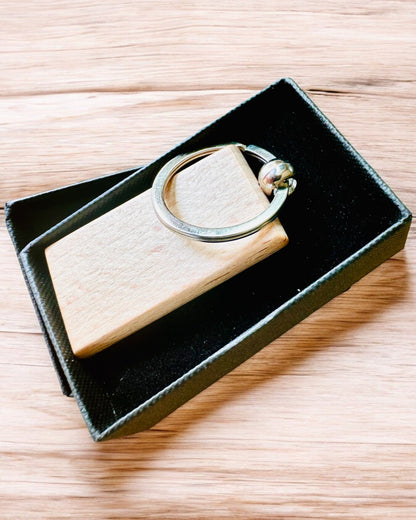 Porte-clés en bois avec personnalisation par gravure – Idéal pour un cadeau