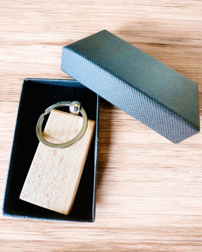 Porte-clés en bois avec personnalisation par gravure – Idéal pour un cadeau
