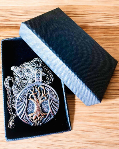 Collier "Arbre de Vie" en acier inoxydable avec personnalisation, avec le symbole Aegishjalmur, (Heaume de la Terreur)