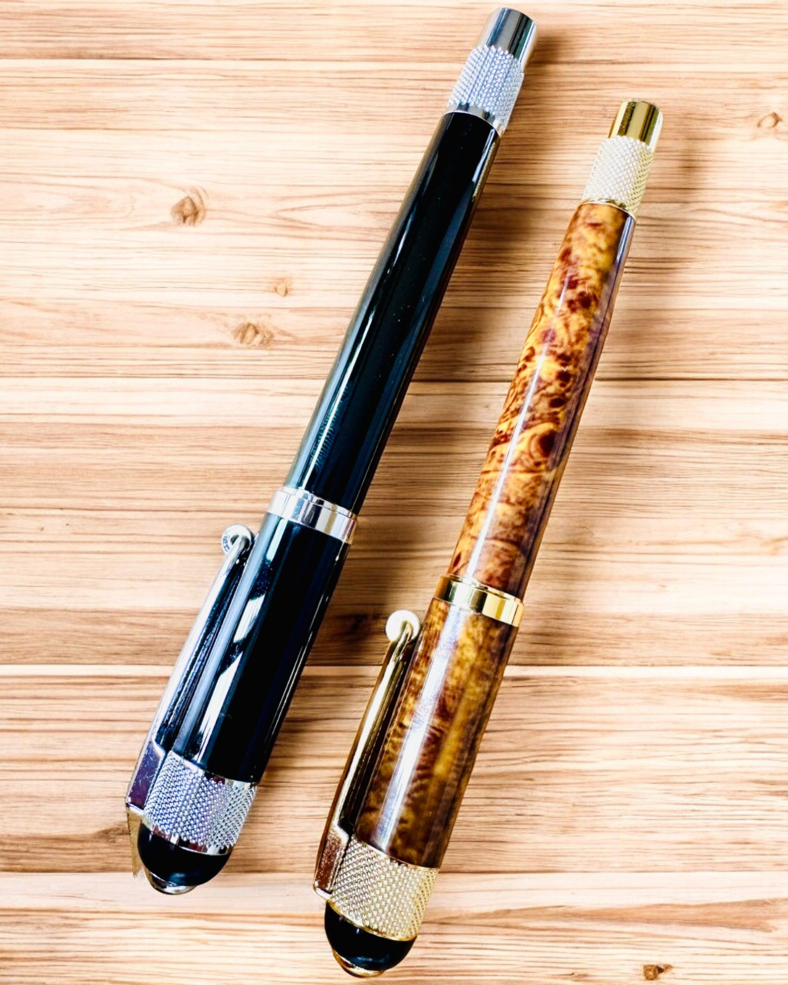Stylo élégant "Majestic" avec option de personnalisation pour cadeau, 2 variantes de couleur au choix