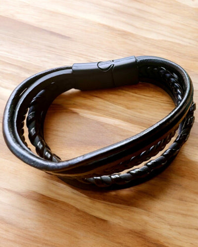 Bracelet "StyleTwist" avec personnalisation gravée