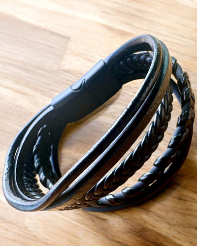 Bracelet "StyleTwist" avec personnalisation gravée