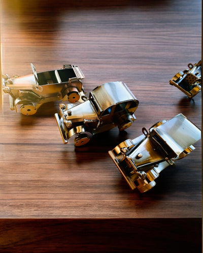 Retro Klassisches Auto, Auto, aus Eisen - Kollektion "Vintage Drive", Automodell, Personalisierung mit Gravur als Geschenk