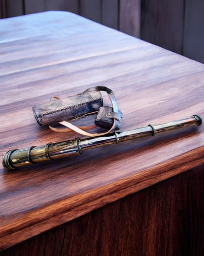 Premium Luneta "Voyager" met Gegraveerde Telescoop en Etui van Echt Leer, mogelijkheid tot personalisatie met gravure als cadeau