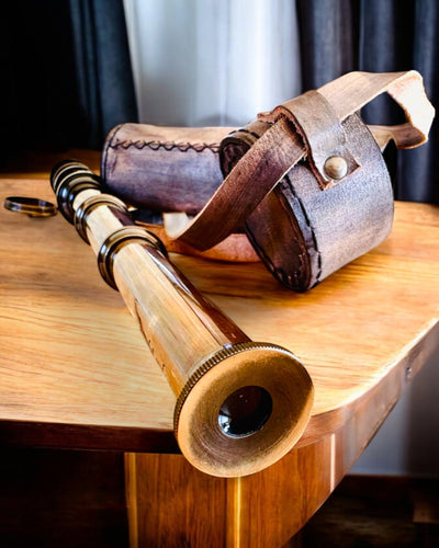 Premium Luneta "Voyager" met Gegraveerde Telescoop en Etui van Echt Leer, mogelijkheid tot personalisatie met gravure als cadeau