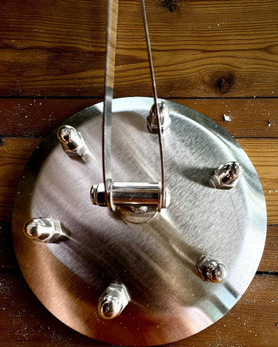 Metalowy Model Helikoptera „SkyRider” – Regulowany Stojak Biurkowy z personalizacją grawerem na prezent