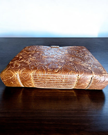 Carnet en Cuir Vintage « Floralis » – embossé à la main, 400 pages, possibilité de gravure, 2 variantes