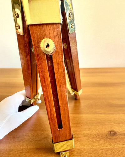 Hemelkoepel op Houten Standaard 41 cm, mogelijkheid tot personalisatie met gravure als cadeau