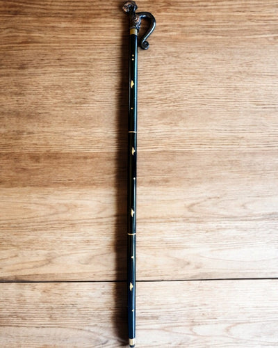 Wandelstok Drakenwachter – mogelijkheid tot personalisatie met gravure als cadeau