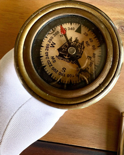 Navigatorstok 2.0 met kompas en verborgen telescoop, mogelijkheid tot personalisatie met gravure als cadeau