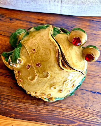 Elegante decoratieve doos "Żabi Skarb" als cadeau personalisatie, met graveeroptie