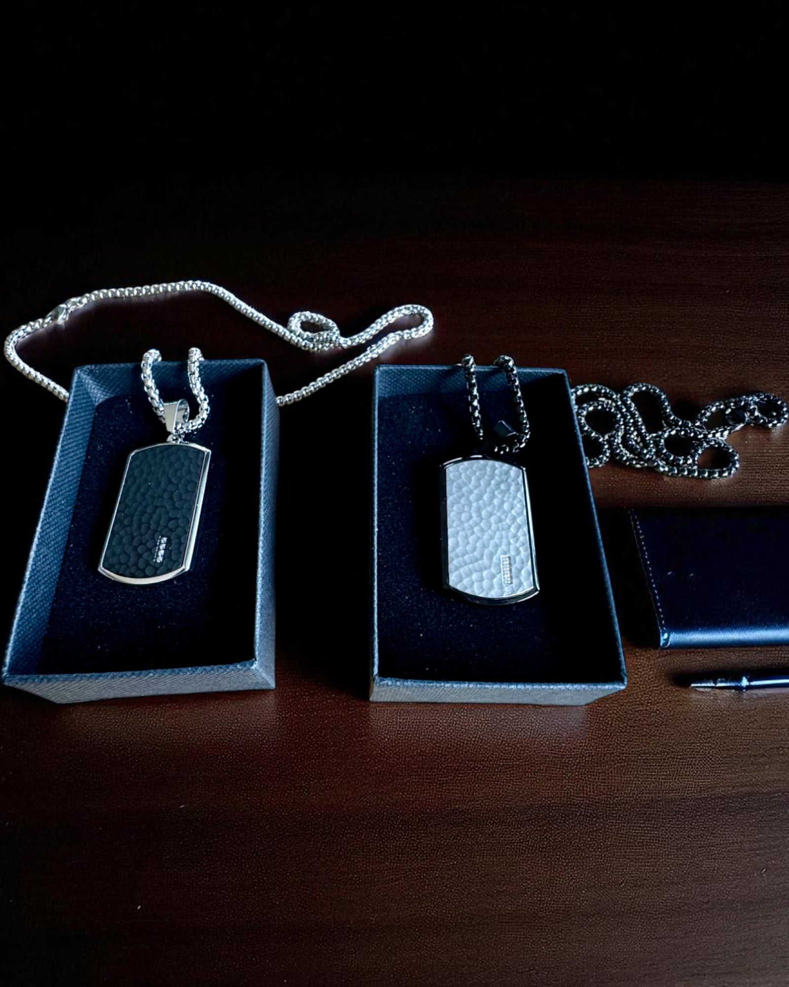 Collier pour homme Dog Tag « SteelVision » – acier inoxydable, 15 variantes, personnalisation par gravure