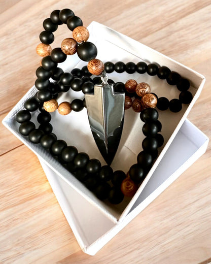 Strzała Mocy – Ketting met Zwarte Obsidiaan en Houten Kralen, personalisatie met gravure als cadeau
