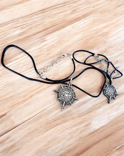 Amulette Guerrier du Nord - Boussole Viking, possibilité de personnalisation avec gravure pour cadeau, 2 variantes au choix