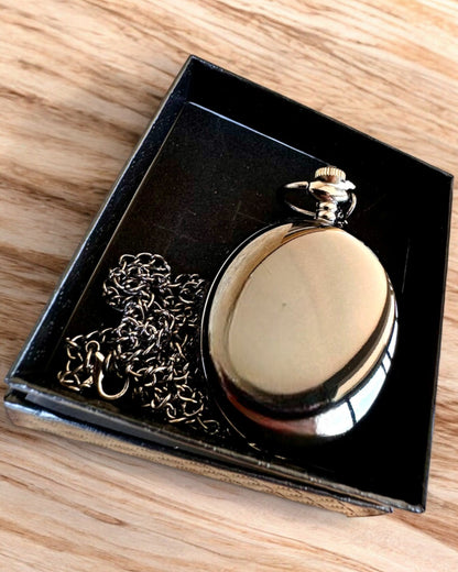 Elegante Taschenuhr "Czasownik" mit Gravuroption als Geschenk