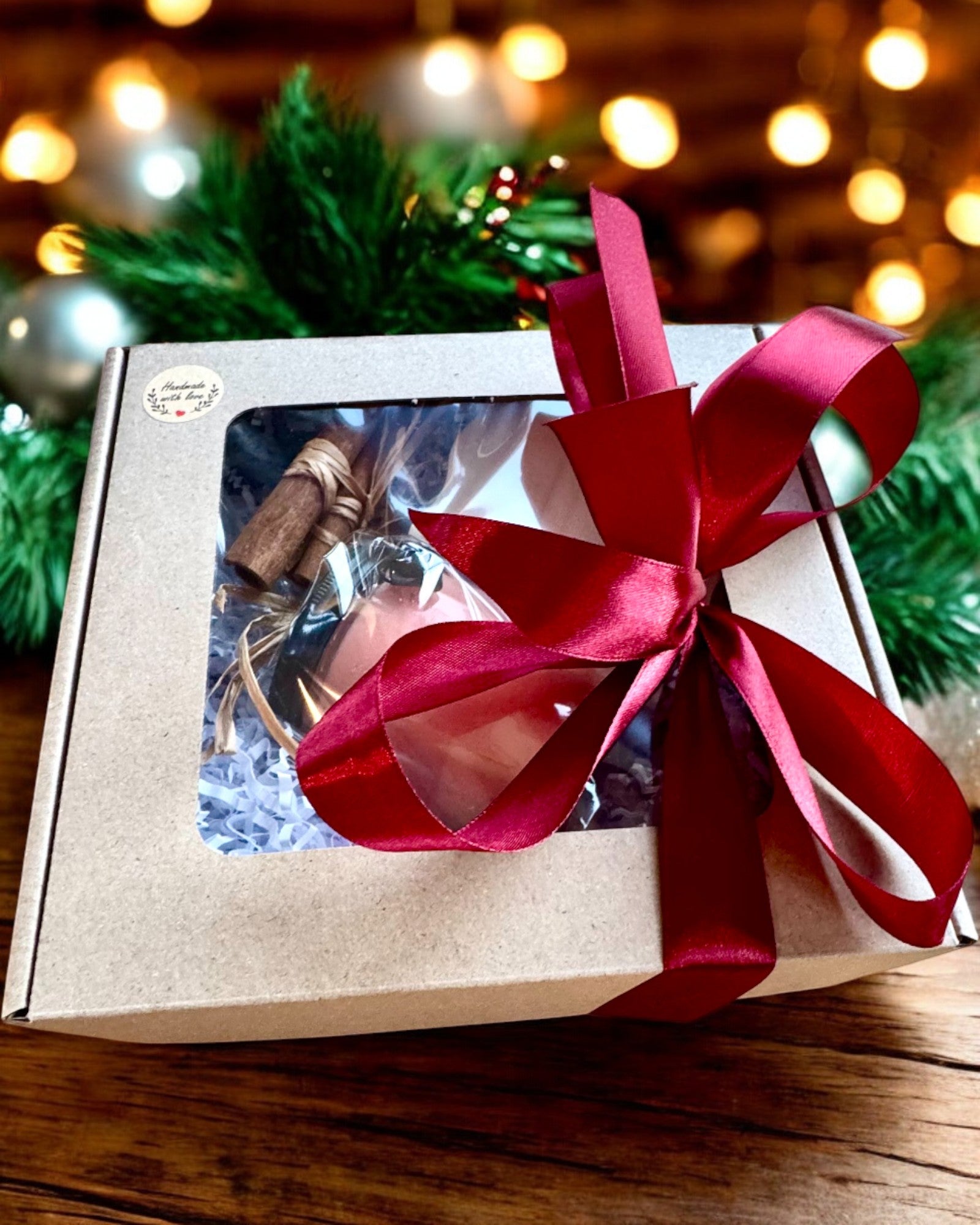 Bougie de soja intentionnelle 250 ml avec pierre naturelle – choisissez votre énergie : Citrine ou Grenat, personnalisation par gravure pour cadeau