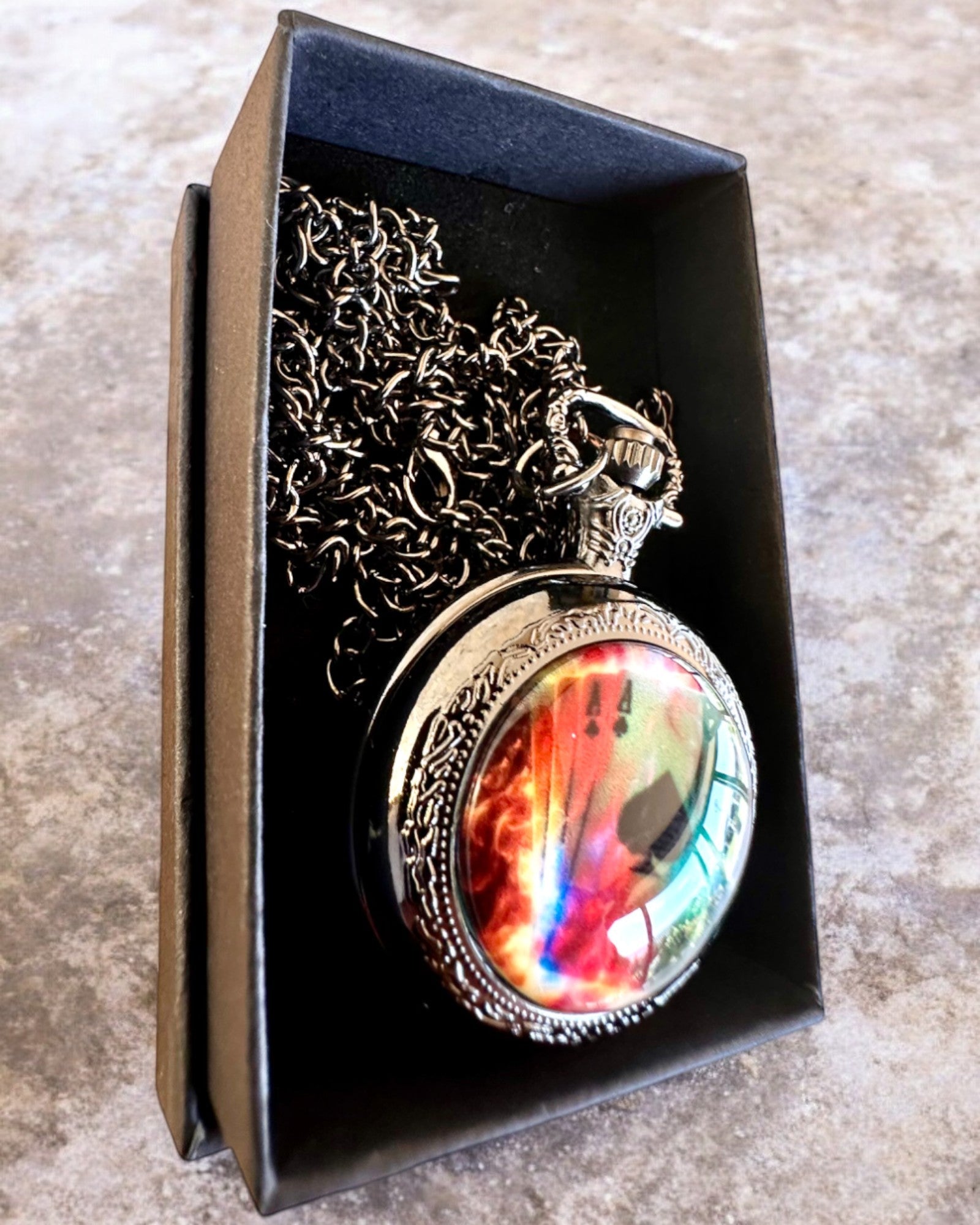 Montre de poche "Magiczna Talia" - Accessoire élégant en acier inoxydable, personnalisation par gravure pour cadeau