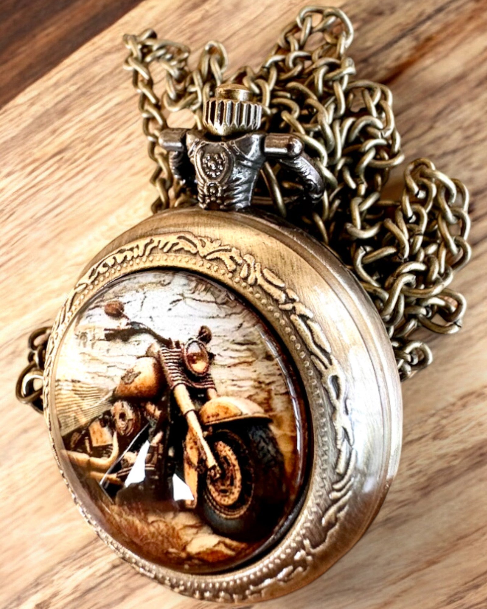 Retro Taschenuhr "Motorradstil", personalisierbar mit Gravur als Geschenk