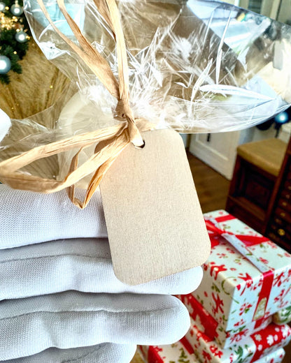 Sojakaars Wintervos, 7,5 cm hoog, handgegoten sojakaars met een schattige slapende vos, personaliseerbaar met een gravure op het plaatje