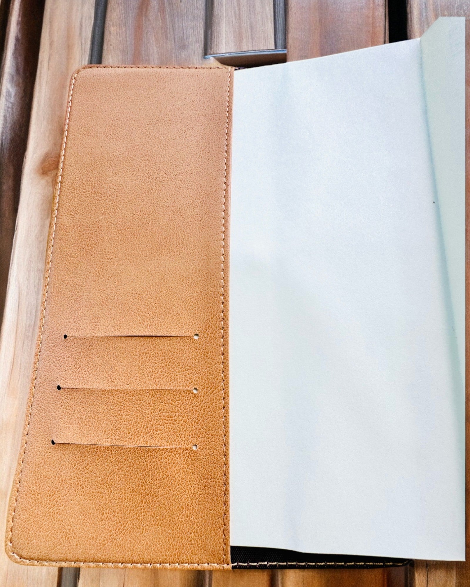 Carnet en Cuir Exclusif "Sekretnik" A5 avec Serrure à Code - personnalisation par gravure
