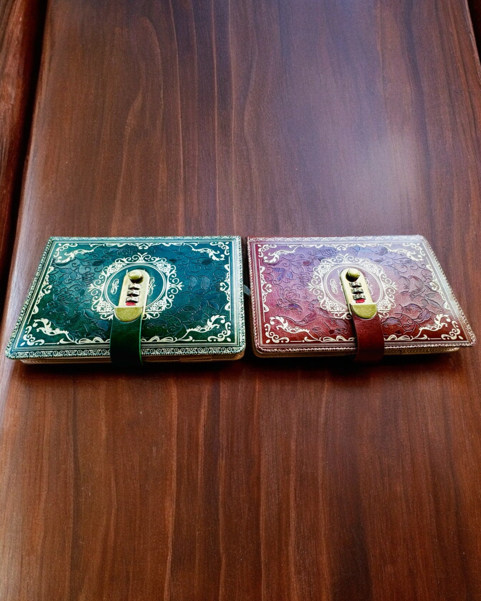 Carnet en Cuir Exclusif "Sekretnik" A5 avec Serrure à Code - personnalisation par gravure